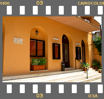 L'ingresso del Teatro
                      Arcobaleno